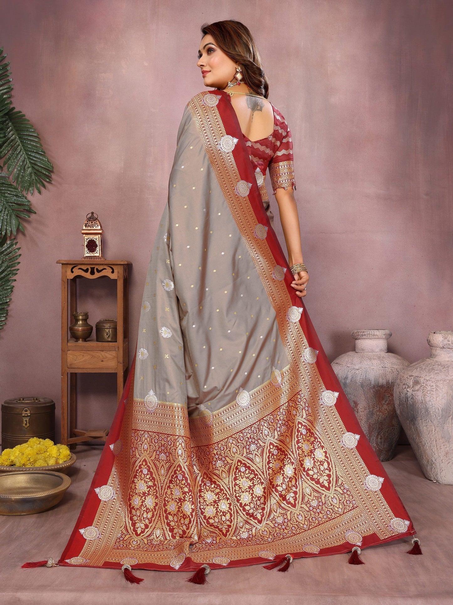 Anaita Grey Handloom Kalamkari Silk Saree With Zari Woven Work