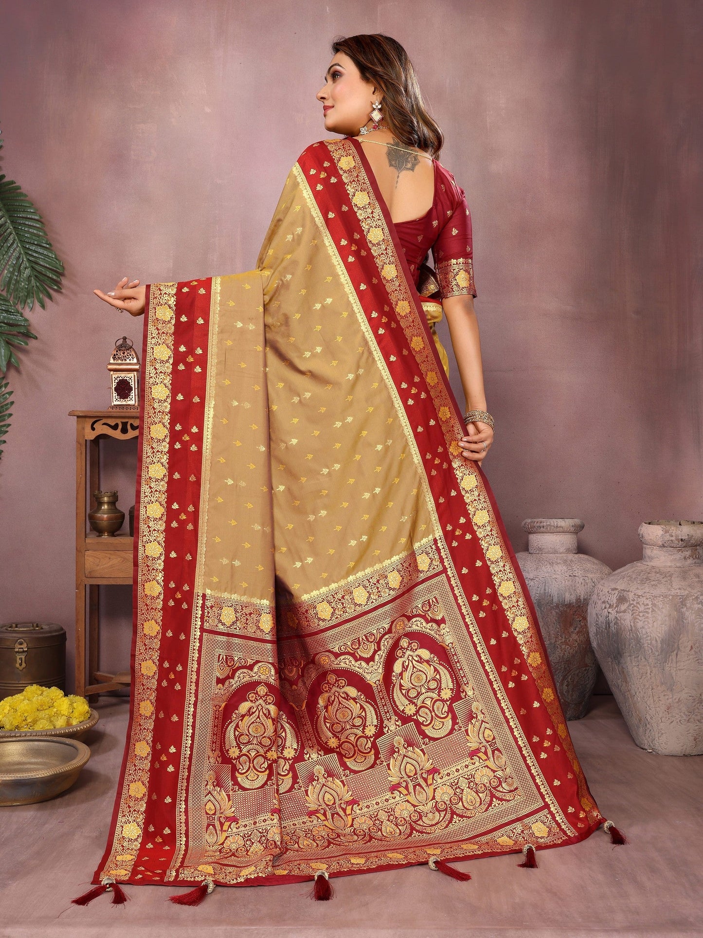 Anaita Gold Handloom Kalamkari Silk Saree With Zari Woven Work