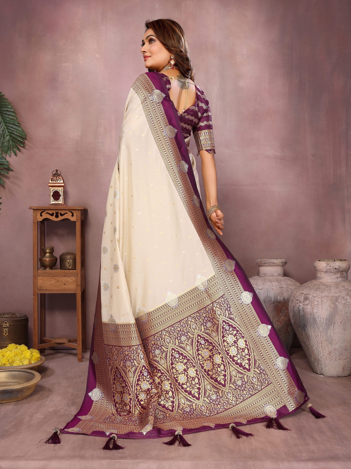 Anaita Beige Handloom Kalamkari Silk Saree With Zari Woven Work
