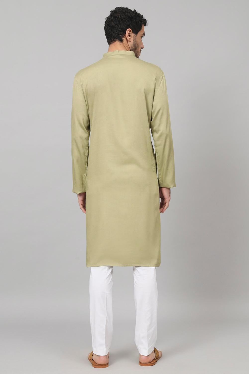 Leafy Embroidered Cotton Kurta by Hilo Design