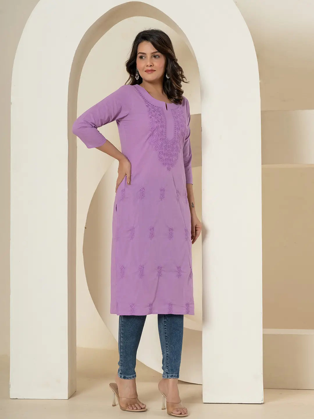 Yufta Women Lavender Chikankari Straight Kurta