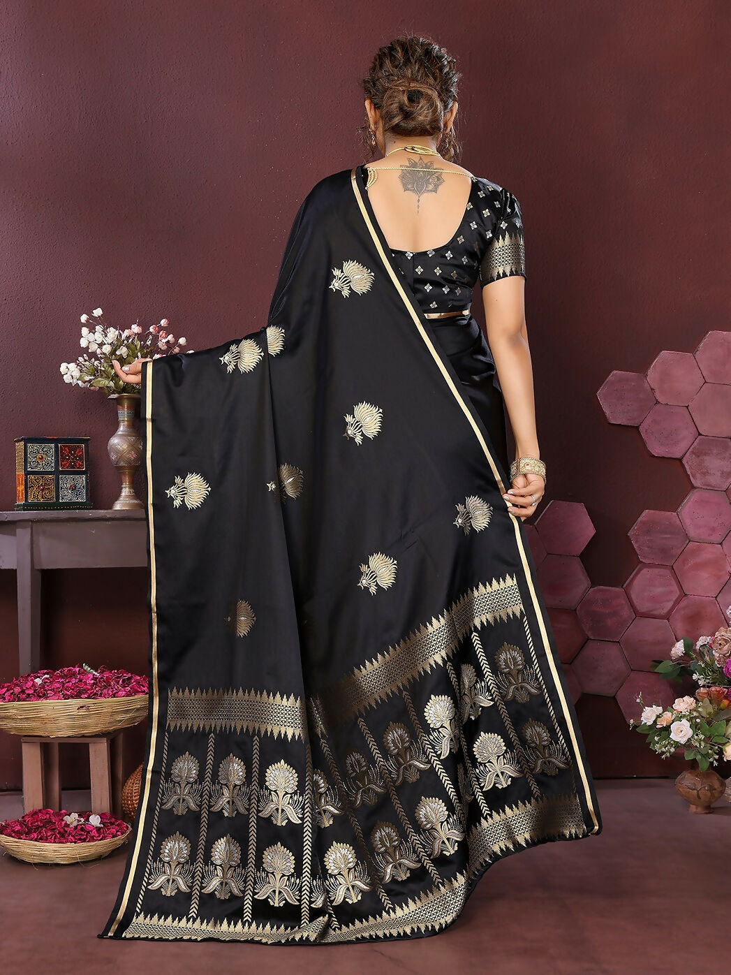 Joban Fashion Black Floral Motifs Banarasi Silk Sarees