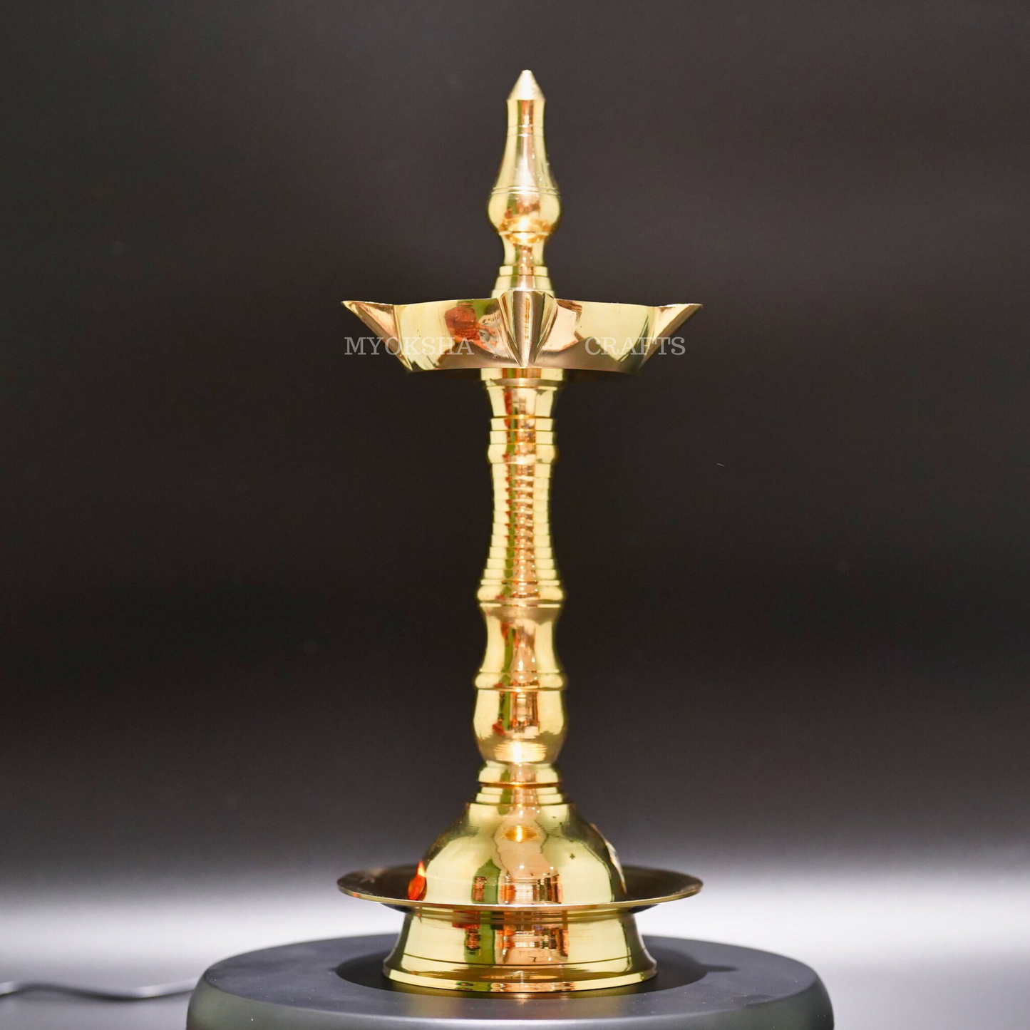 Kerala Brass Deepa 14": Exquisite Tradition Illuminated for Celebrations