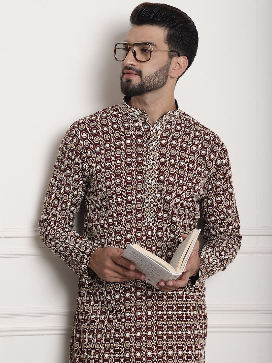 Sojanya Geometric Embroidered Mandarin Collar Kurta