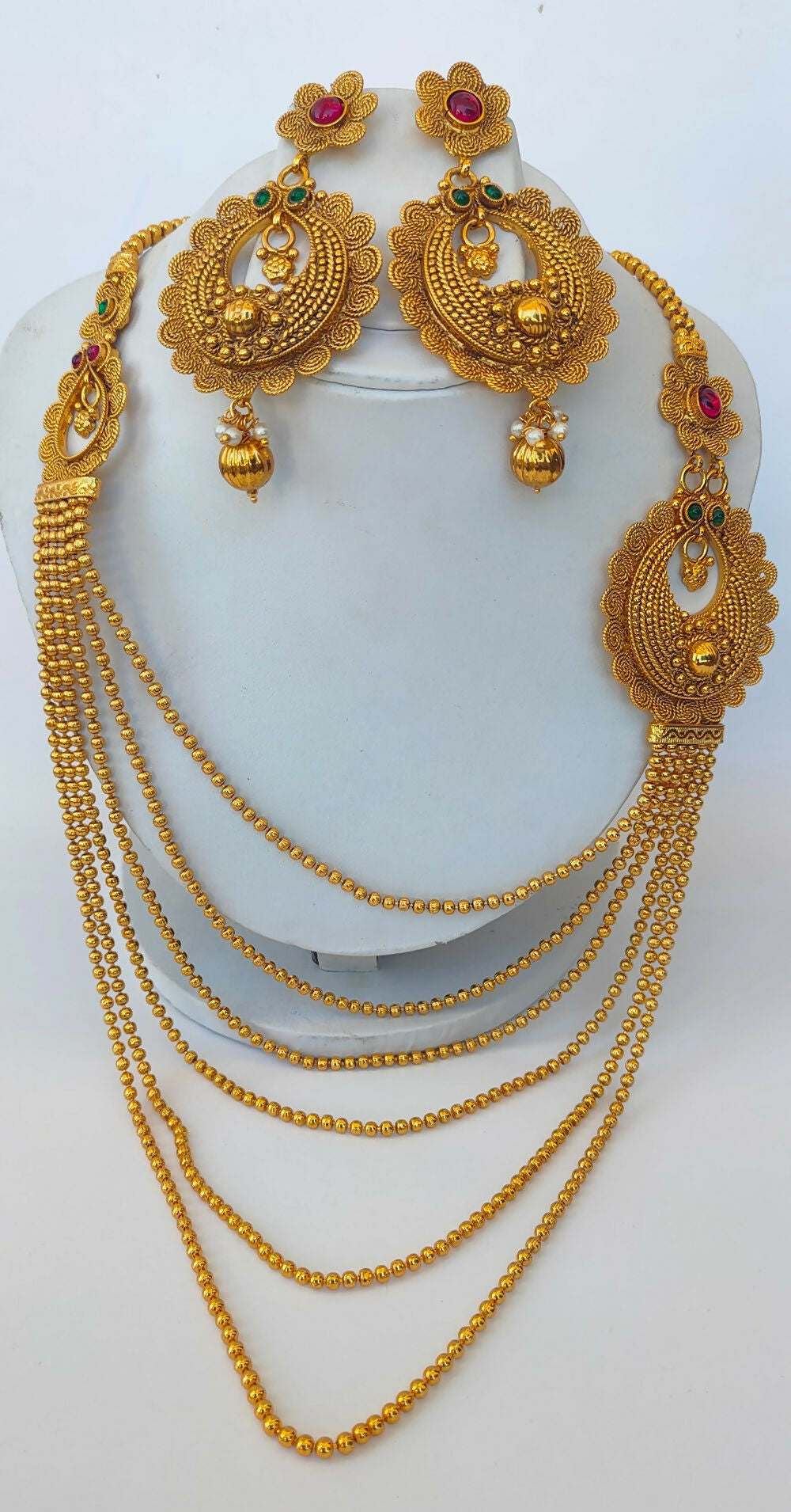 Multicolor Kemp layer mugappu Necklace Set