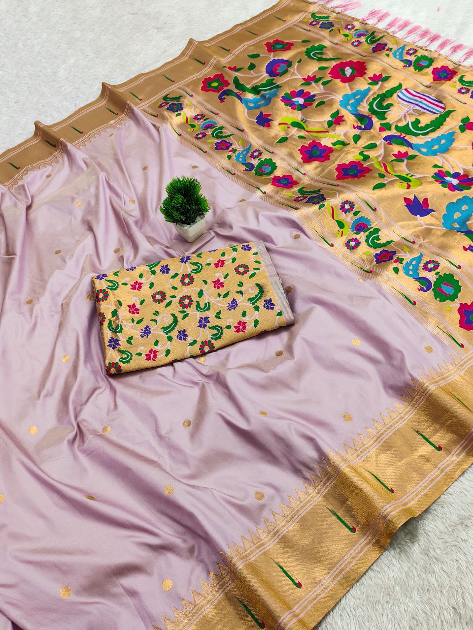 Mameraa Sarees Lavender Faux Banarasi Silk Saree With Paithani Rich Weaved Pallu And Blouse-Lavender