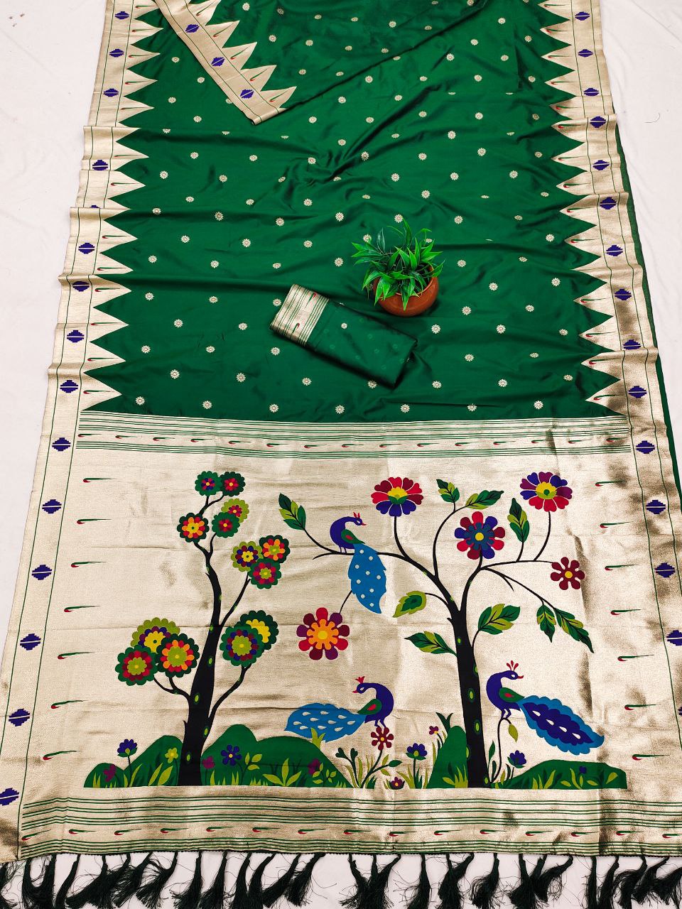 Mameraa Sarees Green Faux Banarasi Silk Saree With Paithani Rich Weaved Pallu And Blouse-Green