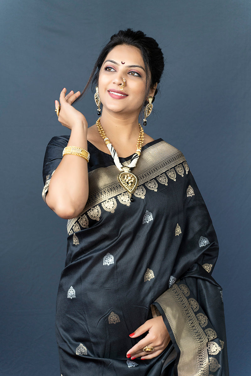 Monjolika Fashion Black Banarasi Silk Blend Saree with Silver Zari Border & Woven Pallu