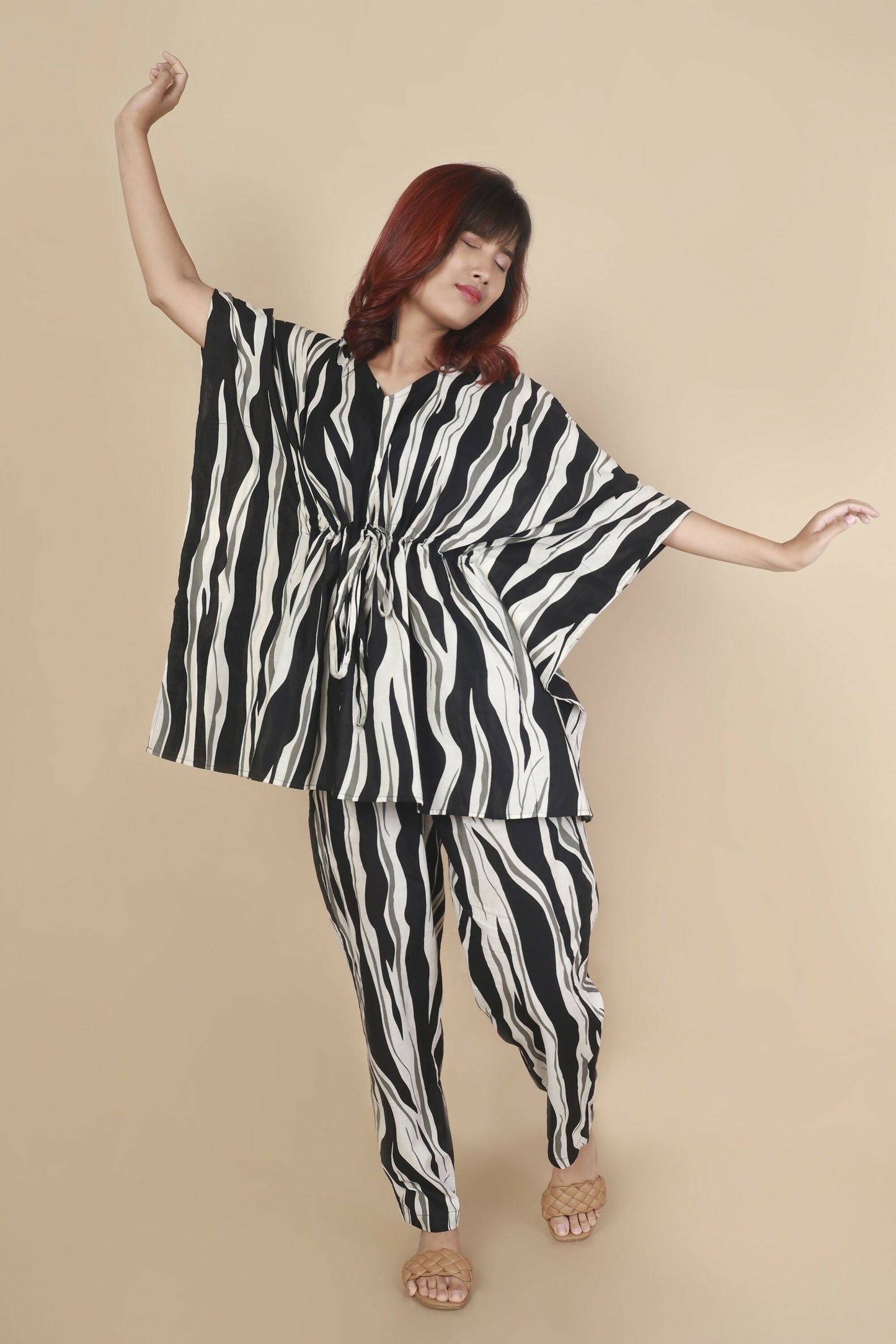 Breathables Women’S Loungewear Kaftan Cotton Black & White Abstract Print Co-Ord Set