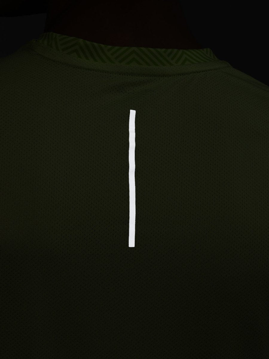 Alcis Men Printed Anti Static Slim Fit T-shirt