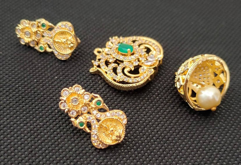 AD Emeralds designer 4 in 1 Traditional Earrings