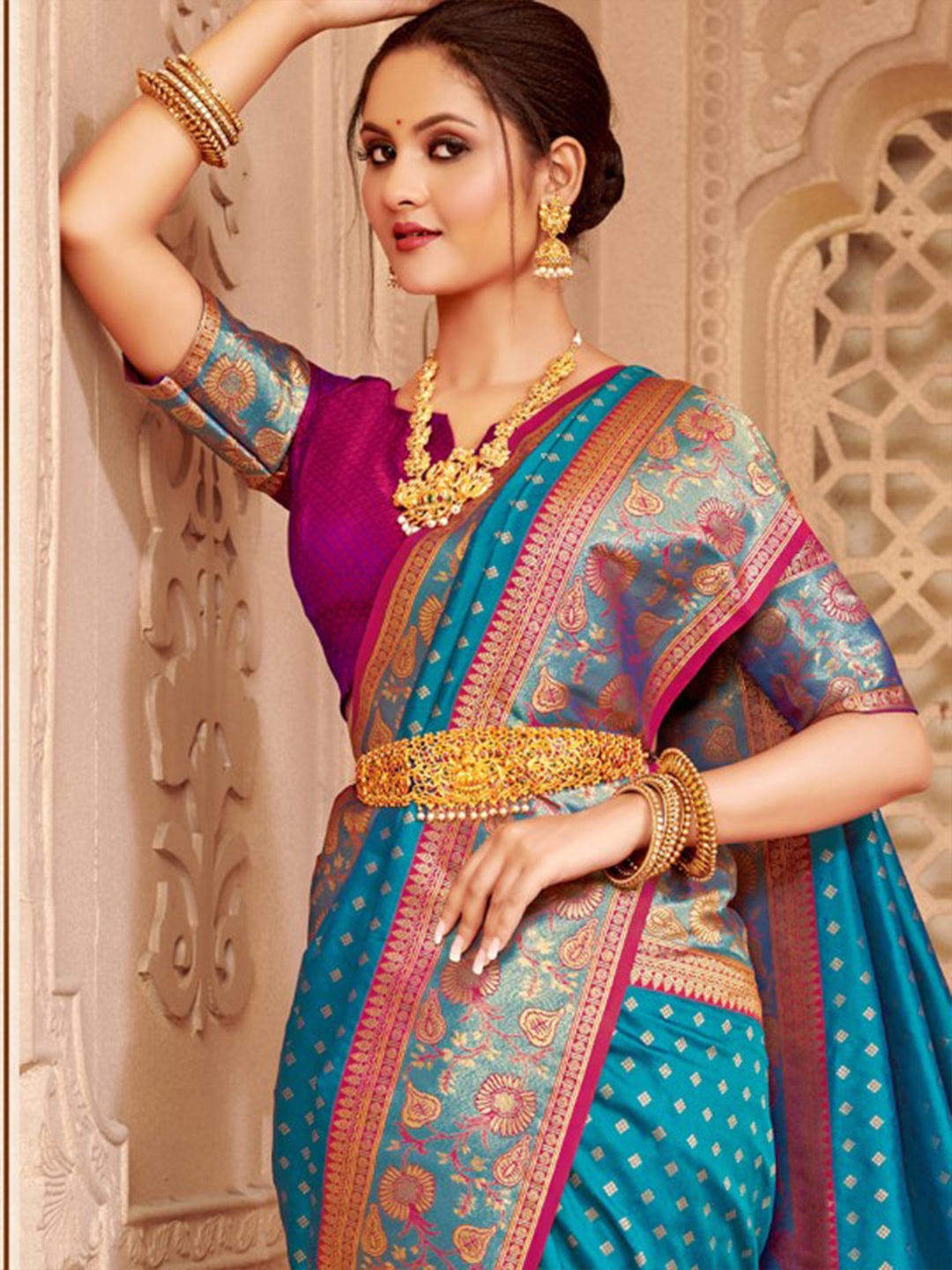 Anaita Blue Silk Saree With Blouse Piece