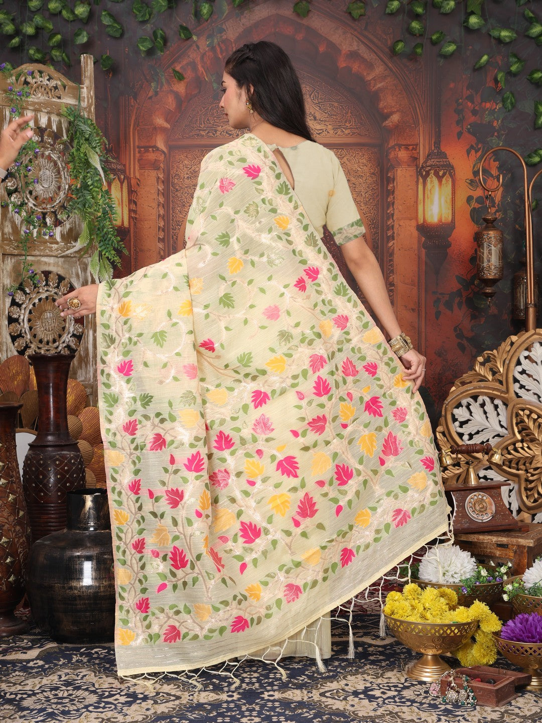 Anaita Cream Linen Printed Saree With Blouse