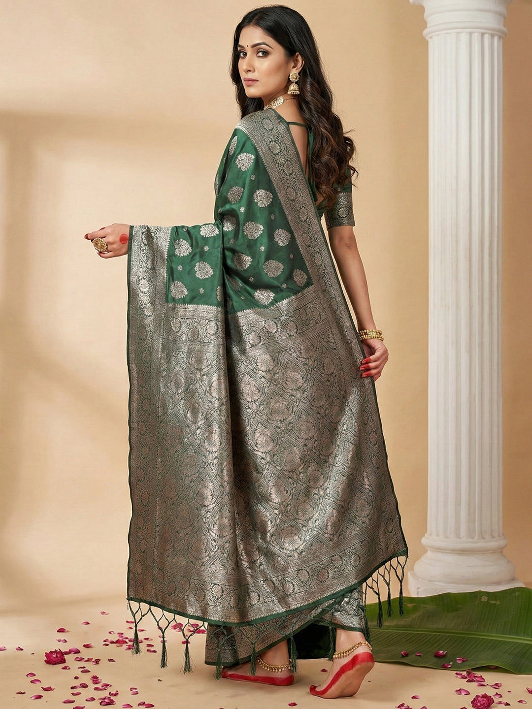 Anaita D Green Silk Blend Woven Saree With Blouse