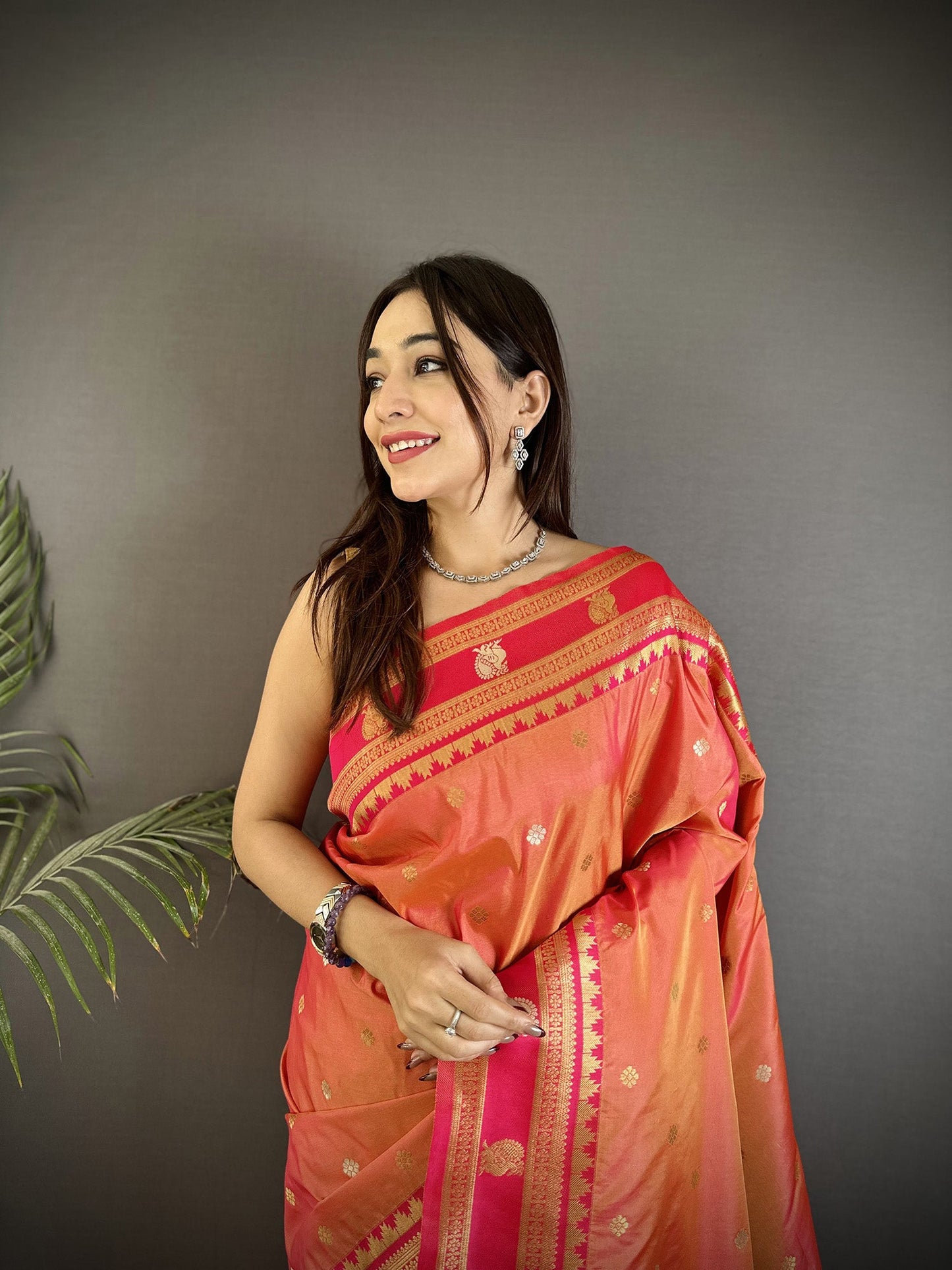 Elora Peach Soft Silk Banarasi Zari Woven Weaving Saree