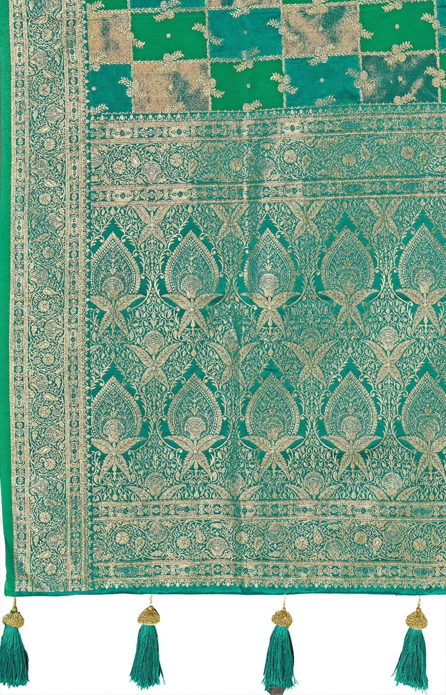 MANOHARI Banarasi Silk Blend Jacquard Work Saree - Green
