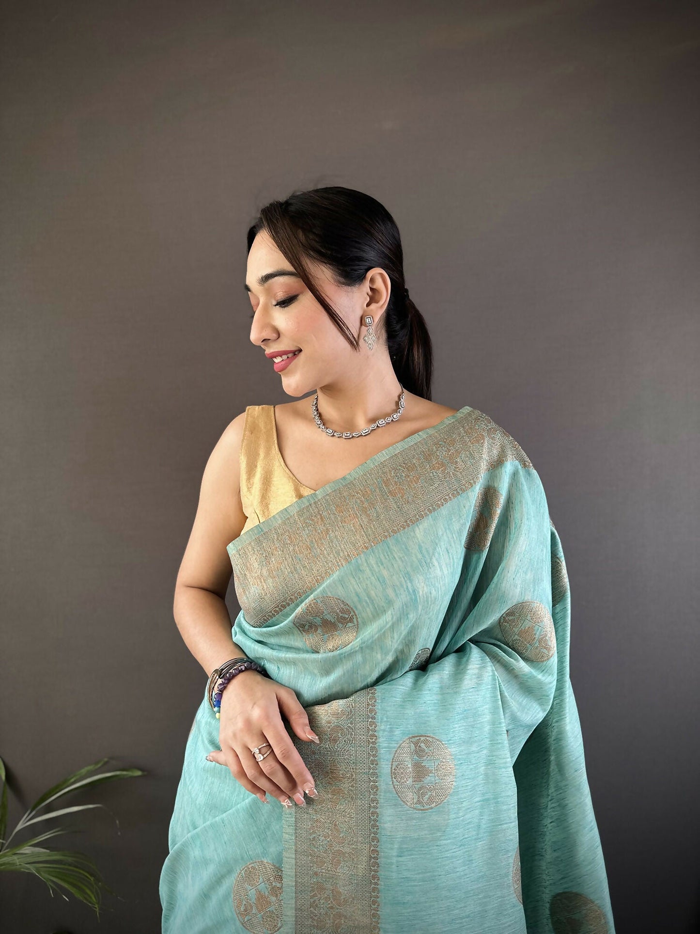 Joban Fashion Sky Blue Floral & Paisley Linen Silk Banarasi Saree