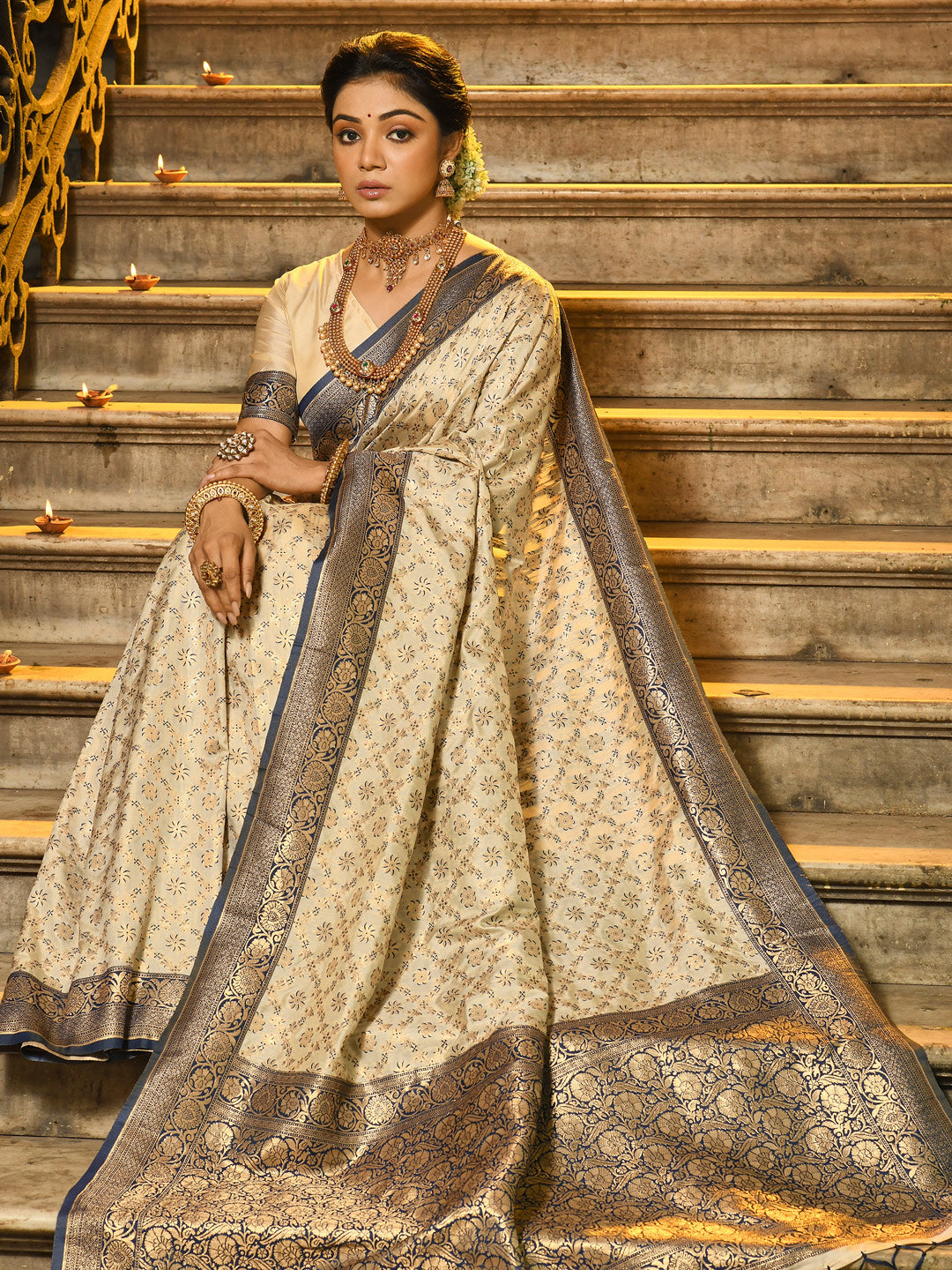 Anaita Off White Banarasi Saree With Blouse Piece