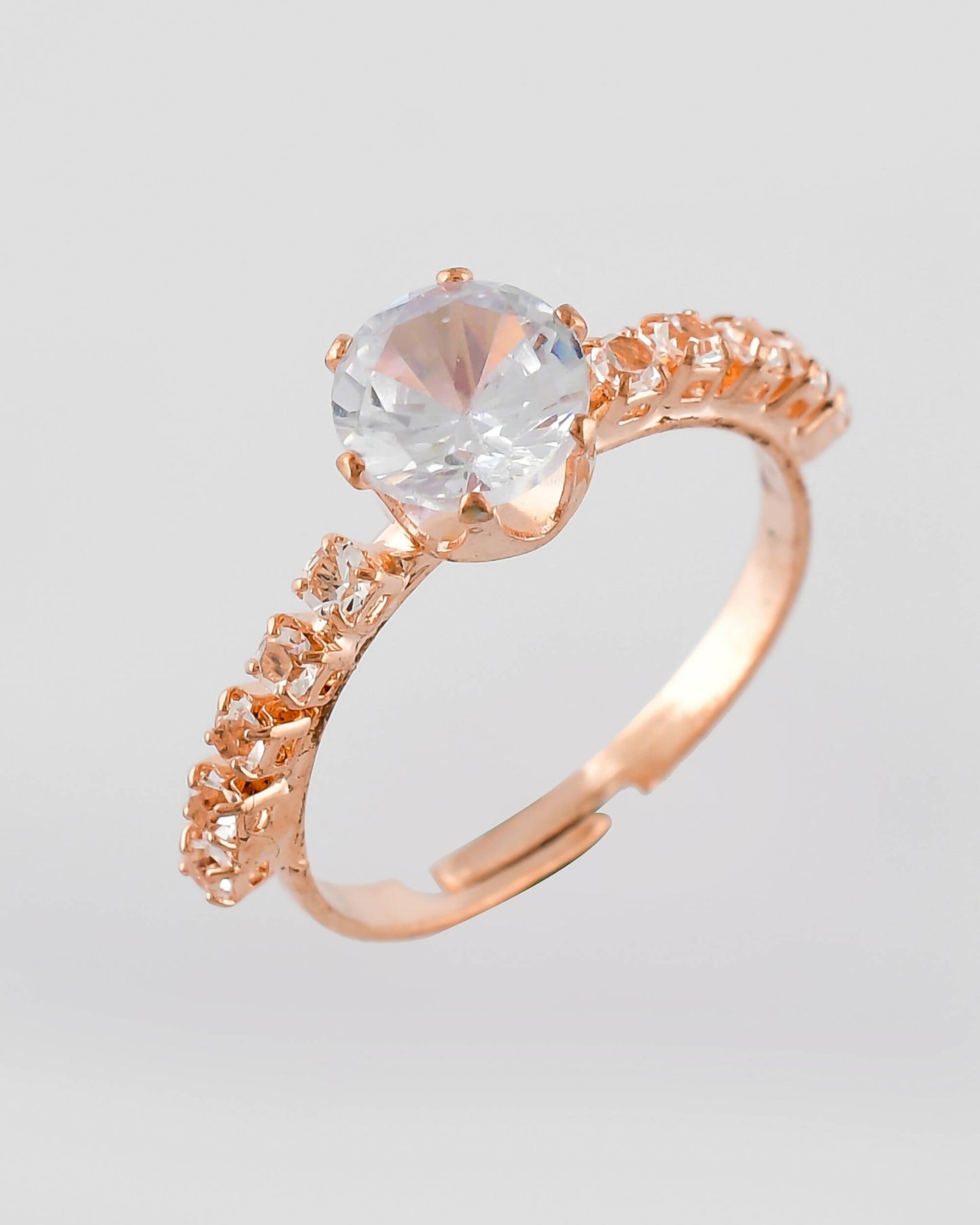 VOJ white CZ-detail Stainless Steel Cubic Zirconia Gold-Polished adjustable finger Ring