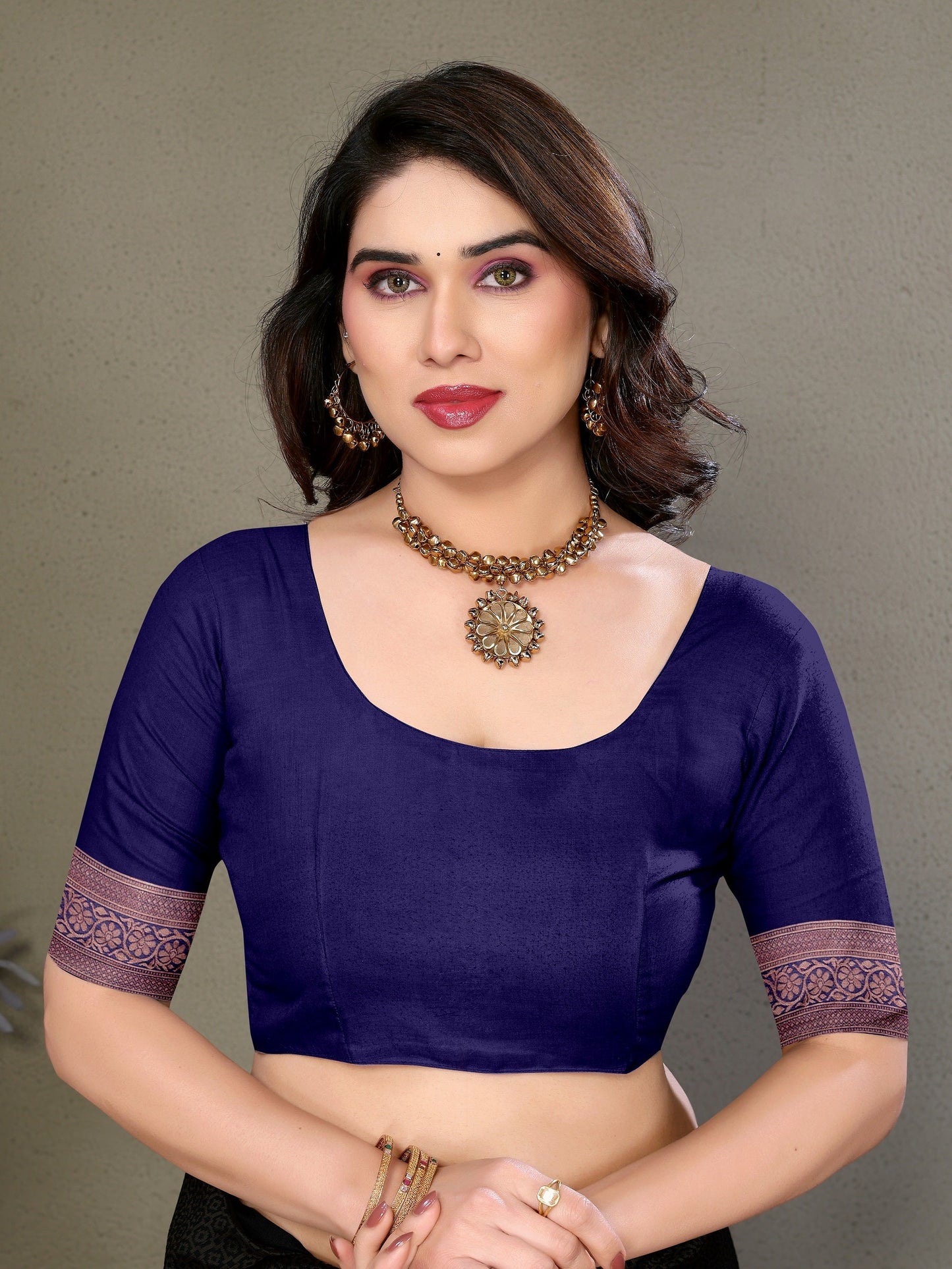 Vedant Vastram Litchi Silk Banarasi Silk Saree - Navy
