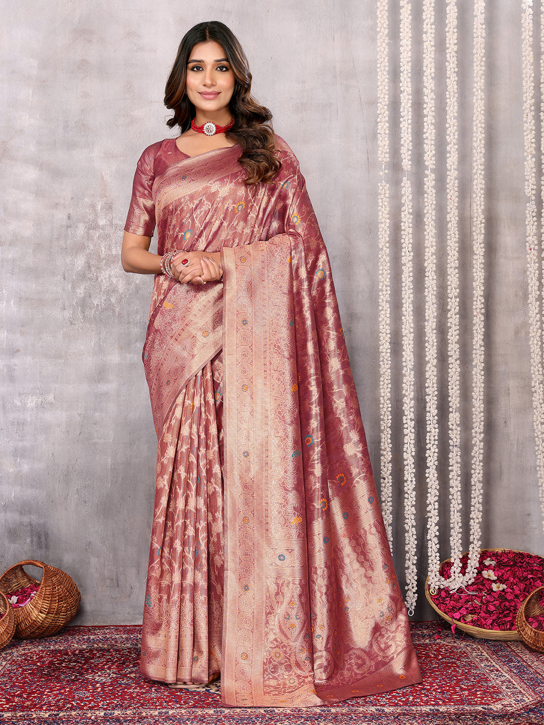 Janasya Mauve Silk Blend Floral Banarasi Saree