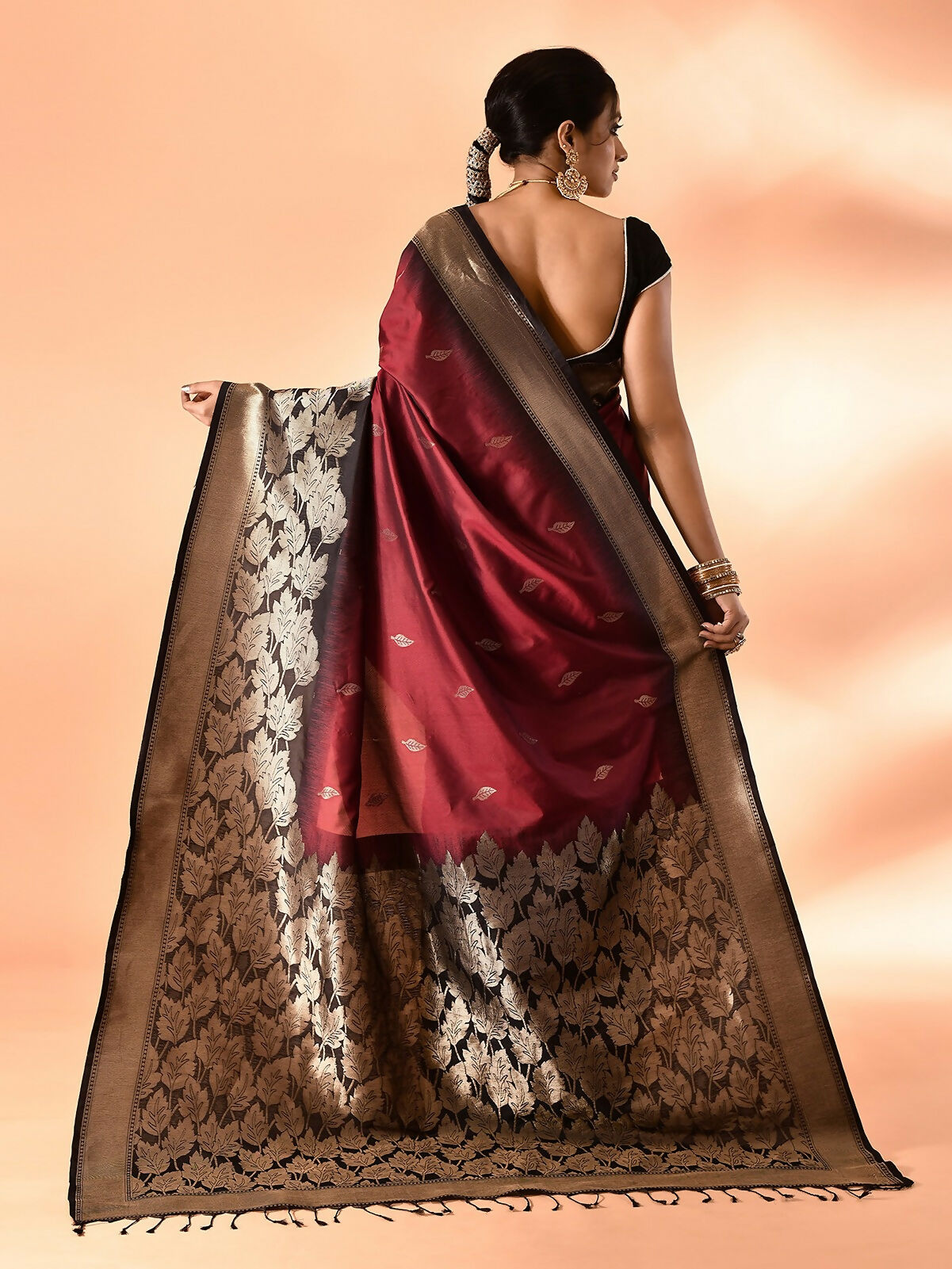 Joban Fashion Maroon & Black Plain With Weaving Border Banarasi Silk Sarees