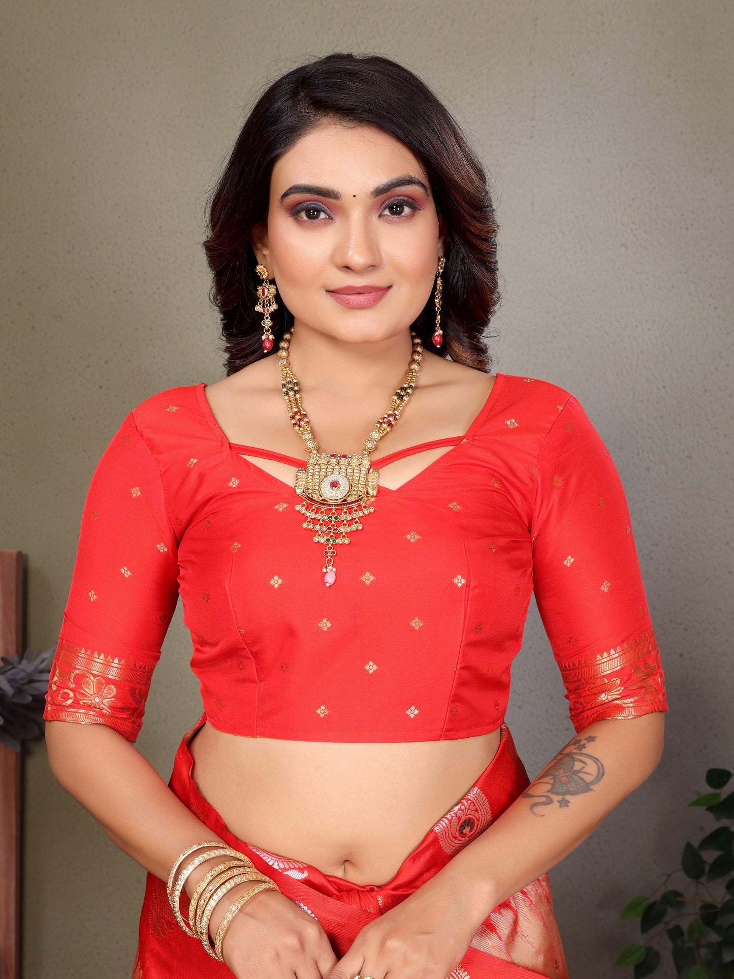 Sonakshi Women's Peach Banarasi Silk Zari Woven Traditional Saree with Blouse