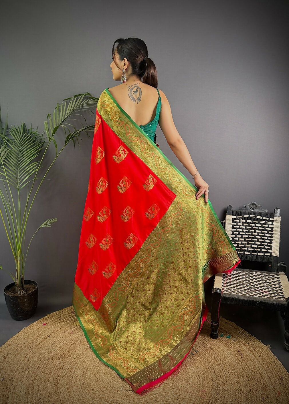 Joban Fashion Green Peacock Banarasi Silk Sarees