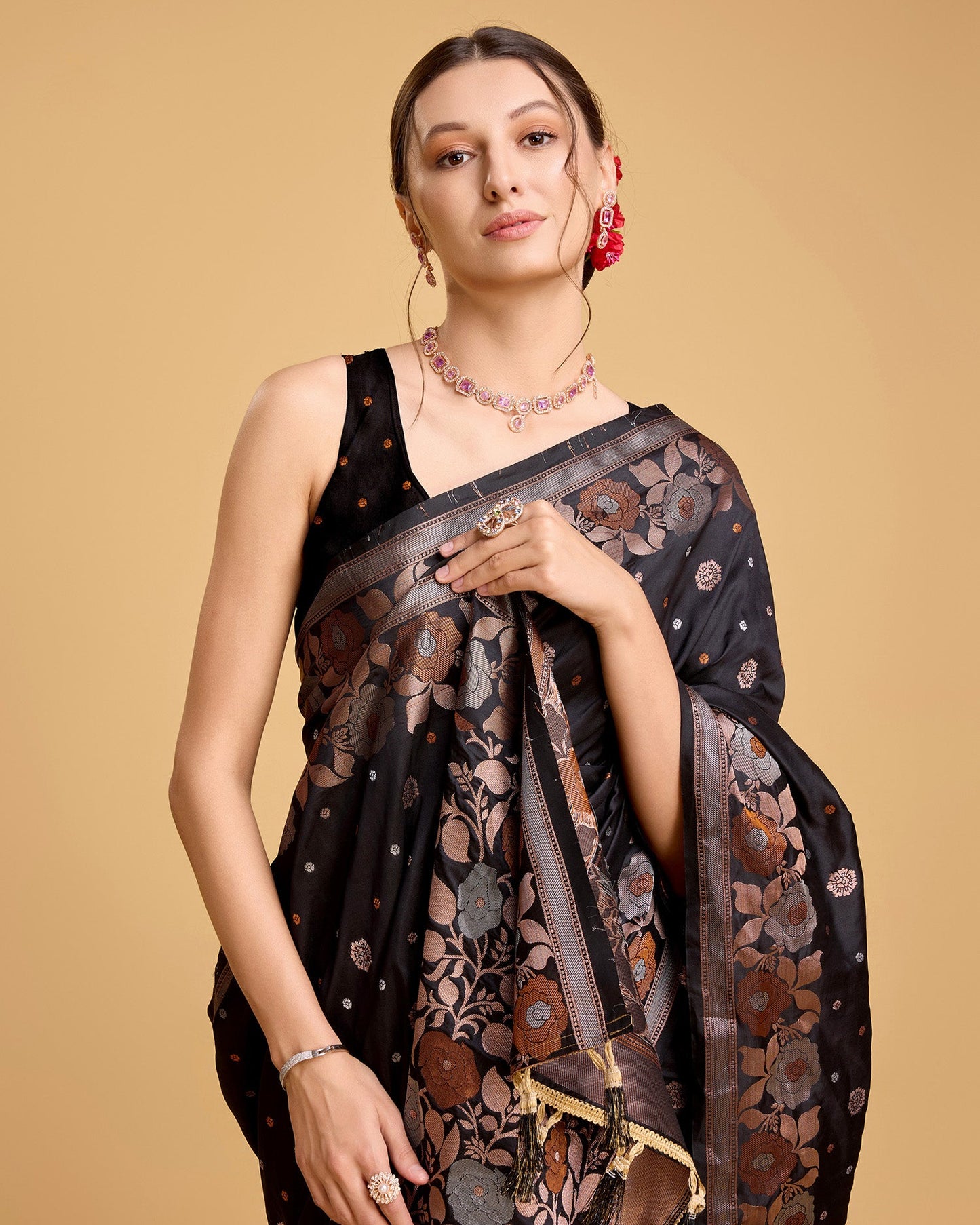 Vedant Vastram Soft Litchi Silk Banarasi Silk Saree - Black