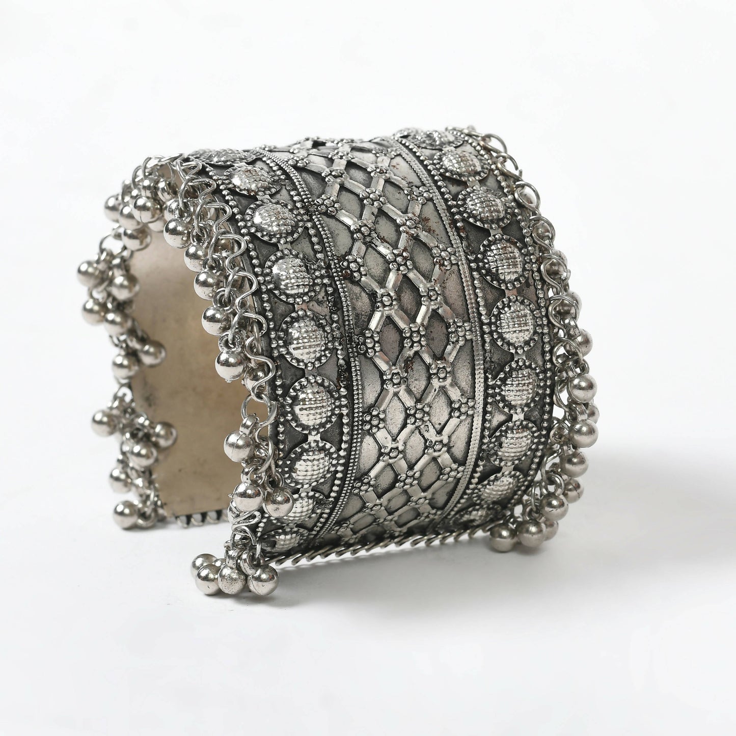 Mominos Fashion Joharkamal Oxidised Silver-Plated Ghungroo Handcraft Bracelet - Design 023