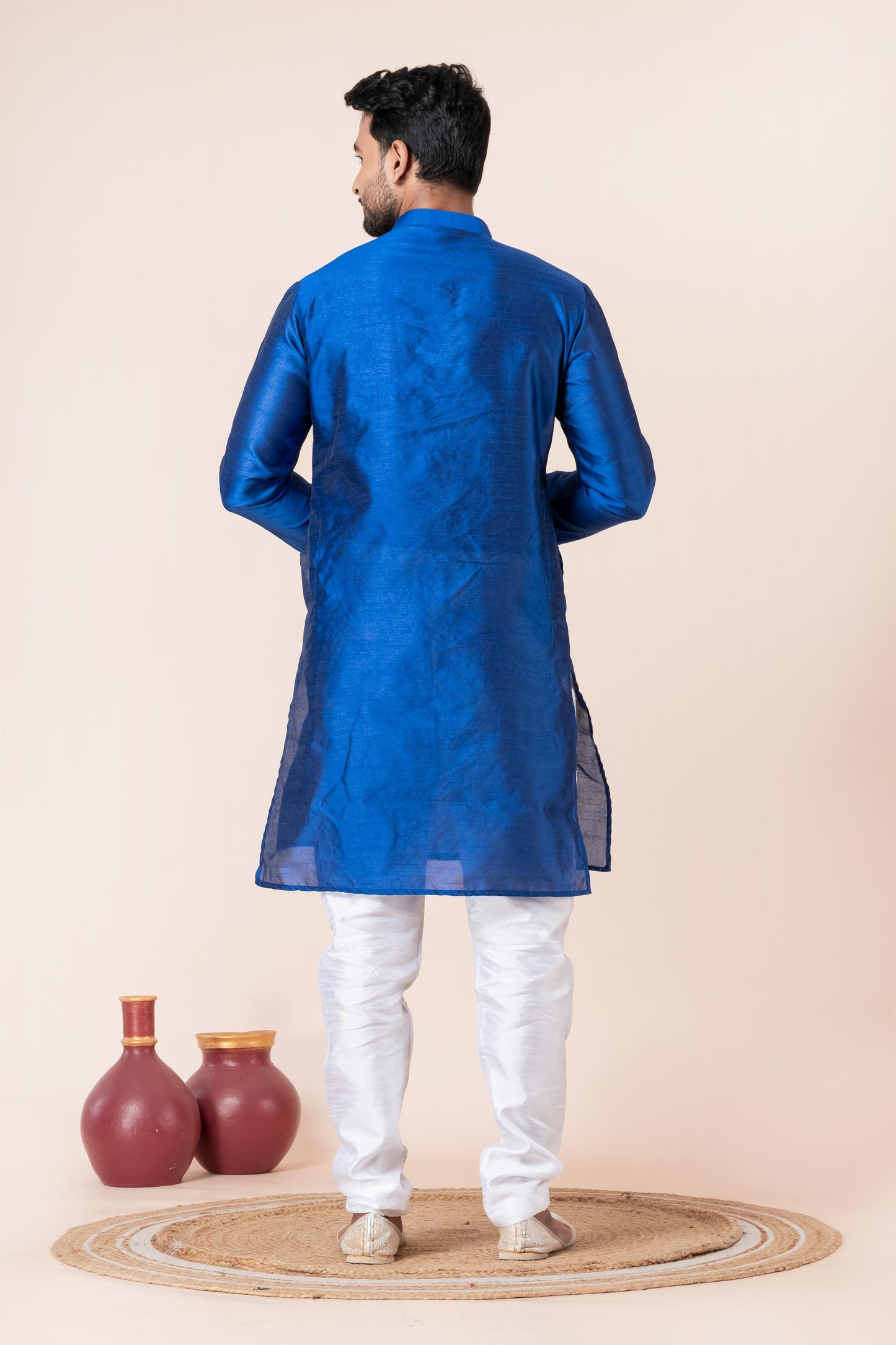 Zavaya Men Blue Solid Banarasi Silk Kurta