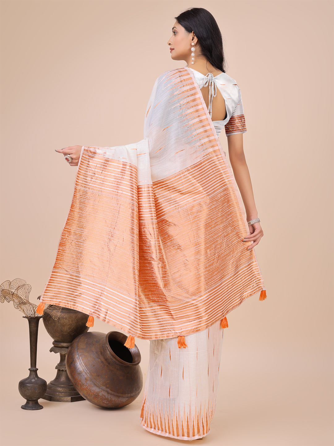 Anaita White Linen Cotton With Jacquard Work And Zari Weaving Saree With Blouse