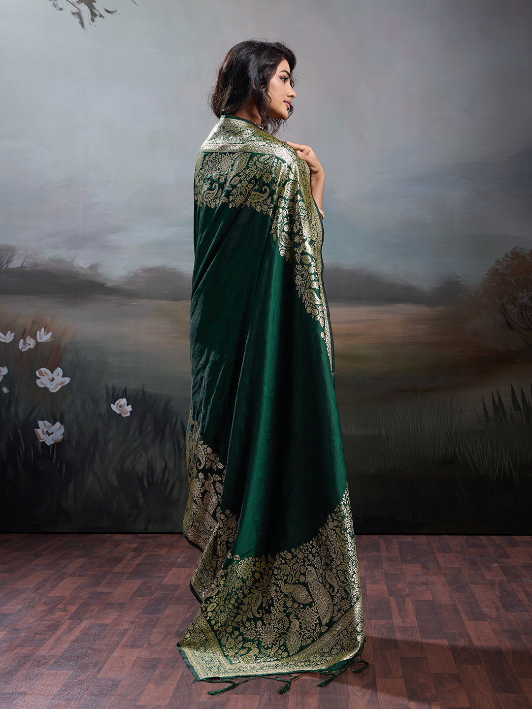 Anaita D Green Silk Blend Woven Saree With Blouse