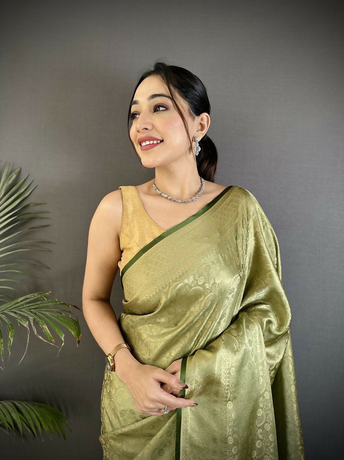 Joban Fashion Olive Green Floral & Paisley Motifs Soft Satin Silk Banarasi Saree