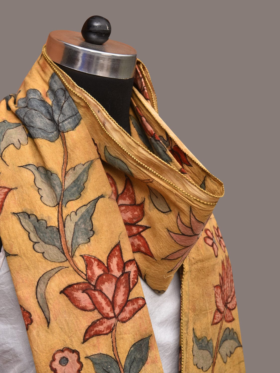 Light Yellow Kalamkari Hand Painted Sico Stole with Floral Design - Global Threads