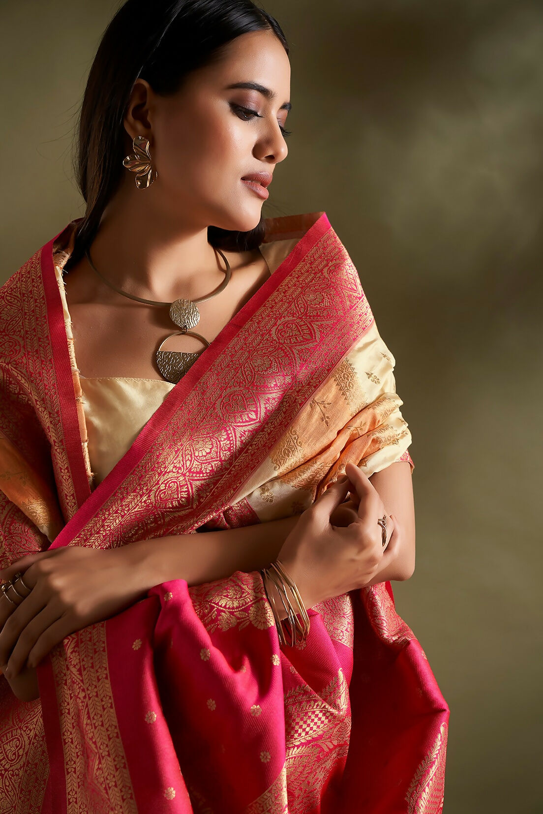 Joban Fashion Cream & Orange Plain With Weaving Border Banarasi Silk Sarees