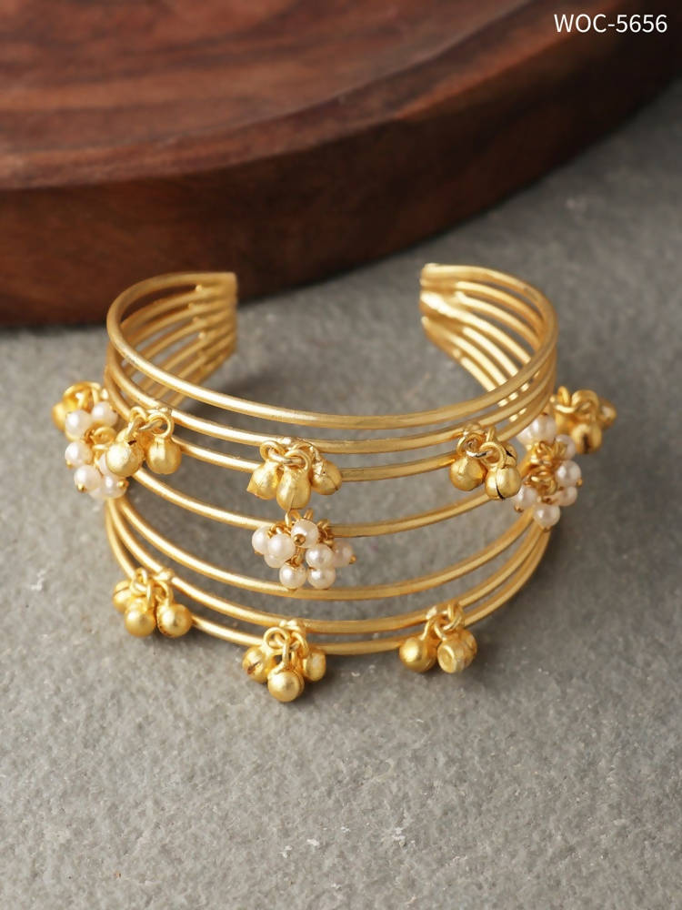 Mominos Fashion Johar Kamal Matt Golden Ghungroo Bracelet