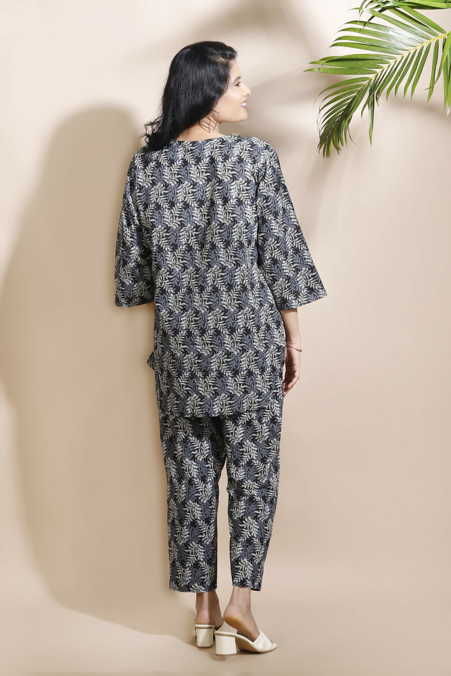 Breathables Abstract Cotton Co-Ord Set – Black