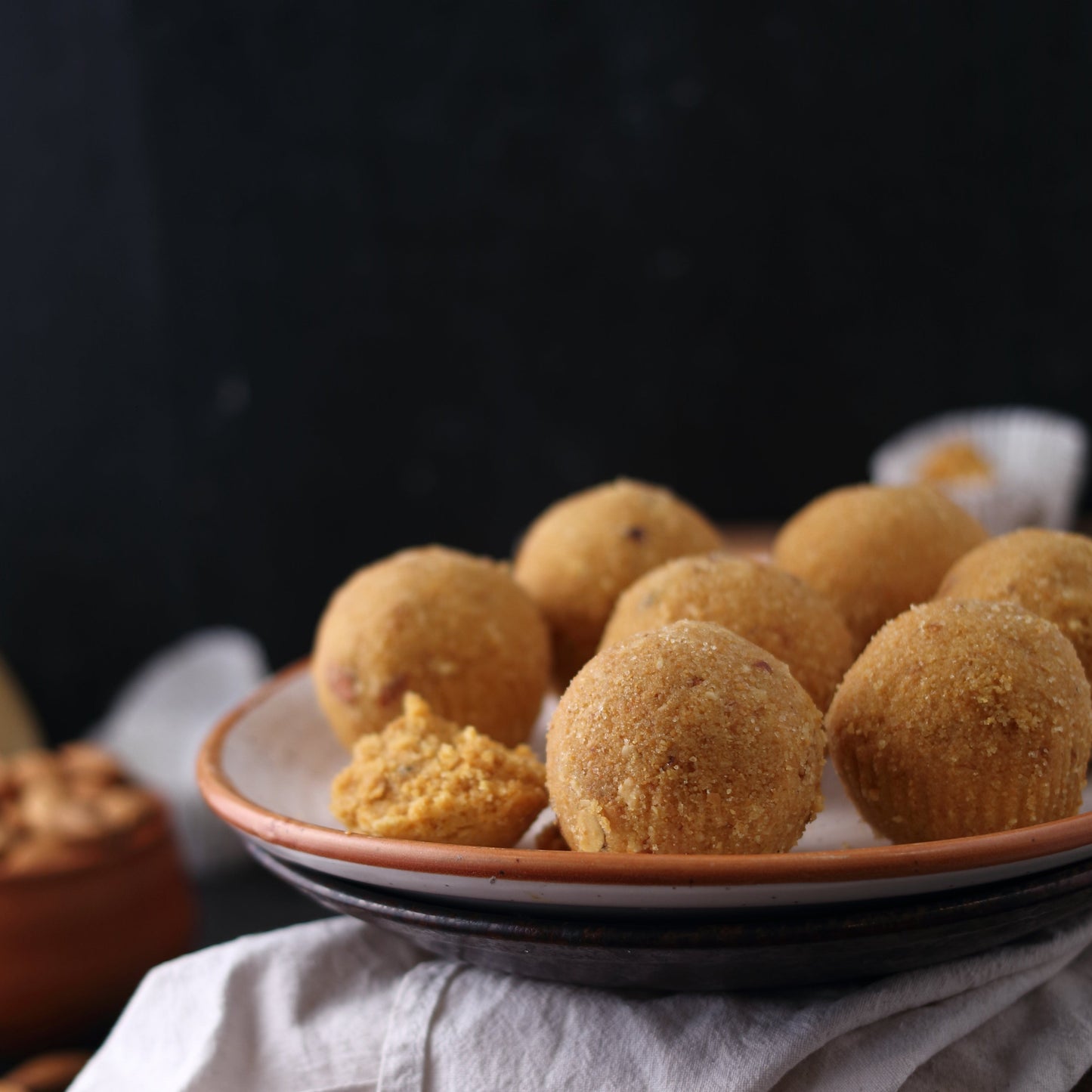 Almond House Besan Laddu