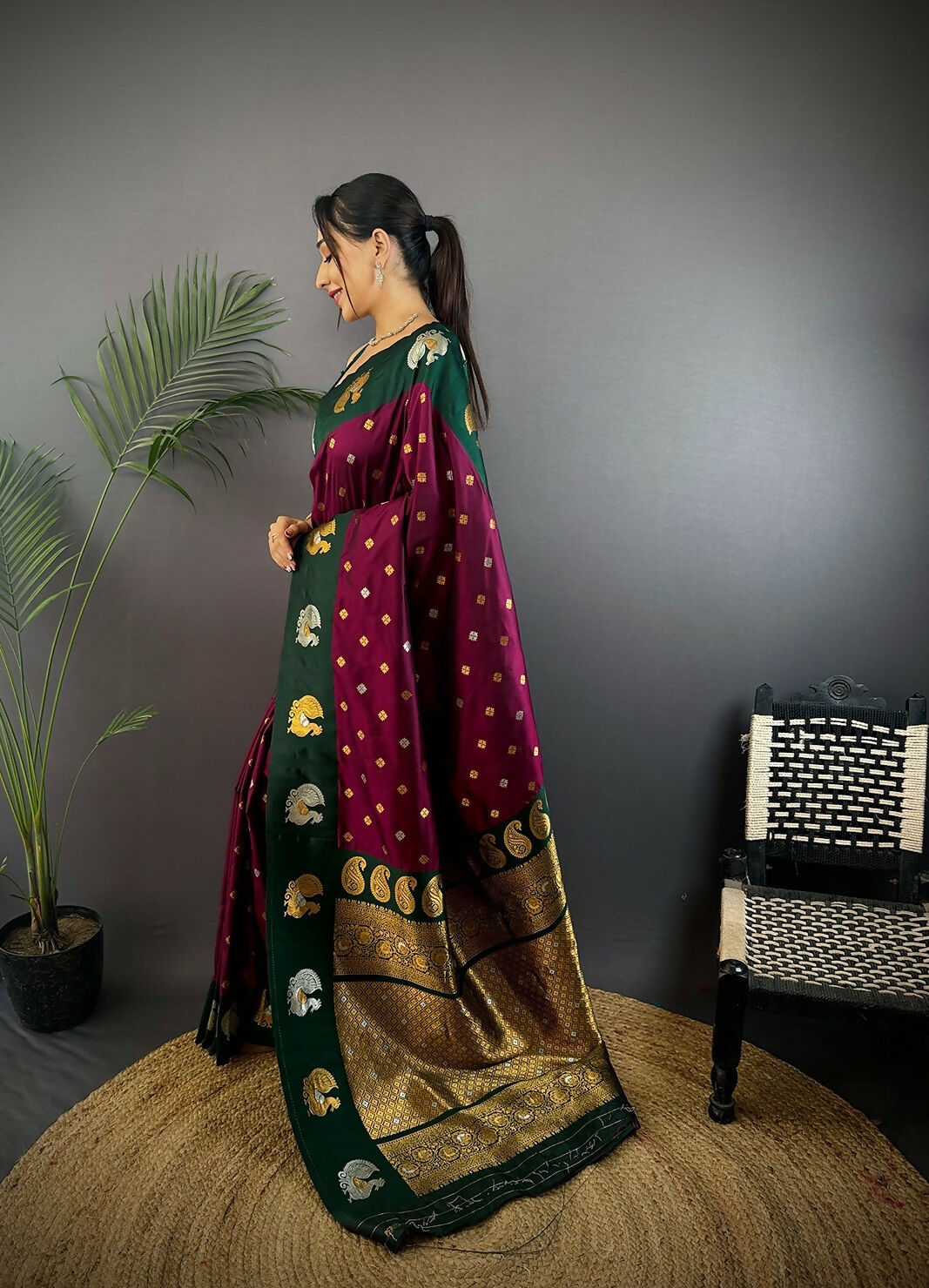 Joban Fashion Dark Green Butti Banarasi Silk Sarees