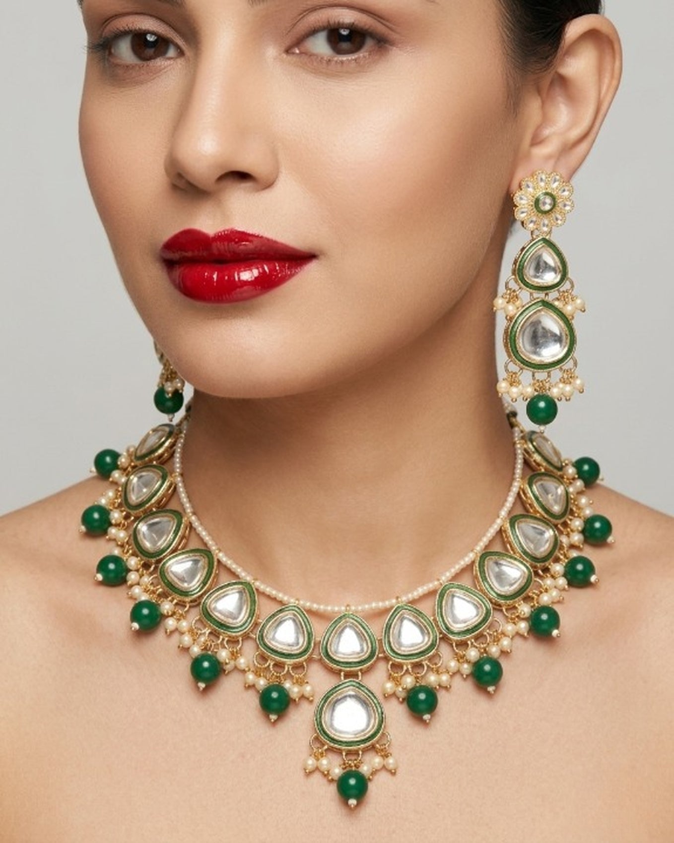 Jewel City undan Gold-Plated Emerald Green Pearl Choker Necklace Set | Indian Ethnic Bridal Wedding Jewellery | Handcrafted