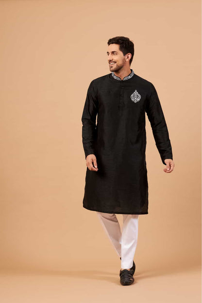 Amyr Traditional Embroidered Kurta by Hilo Design