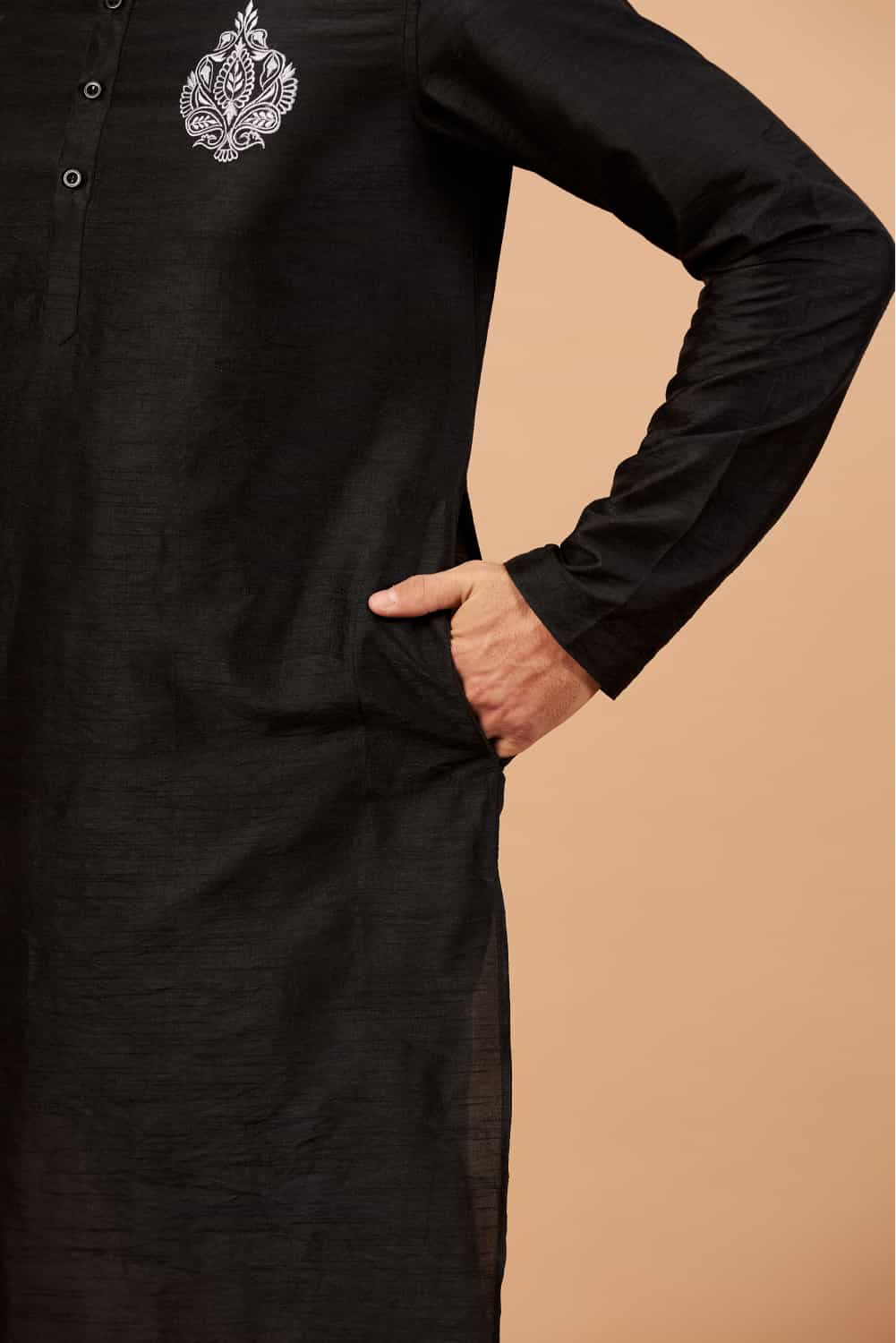 Amyr Traditional Embroidered Kurta by Hilo Design