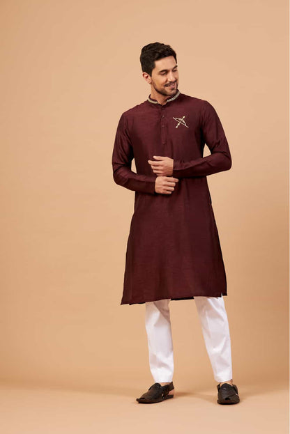 Adira Gold Zari Embroidered Kurta by Hilo Design