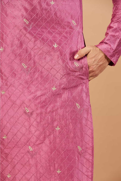 Pumetric Leaf Embroidered Purple Kurta by Hilo Design