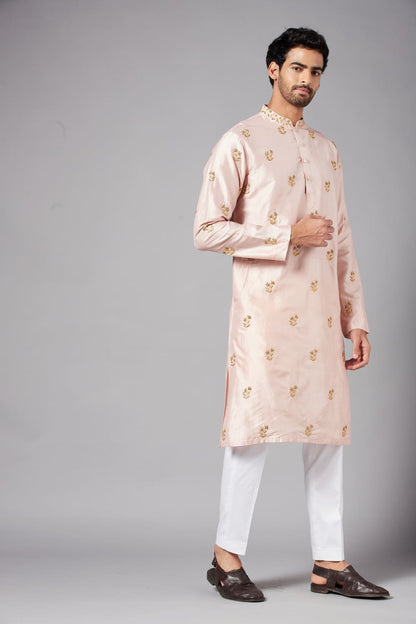 Krusos Hand Embroidered Kurta by Hilo Design