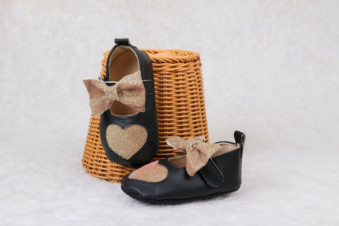 Tiny Bugs Girls Heart Bow Detailing Booties - Black & Gold