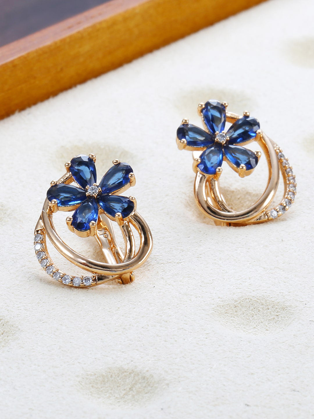 Shining Diva Rose Gold-Polished Blue Floral Studs Earrings