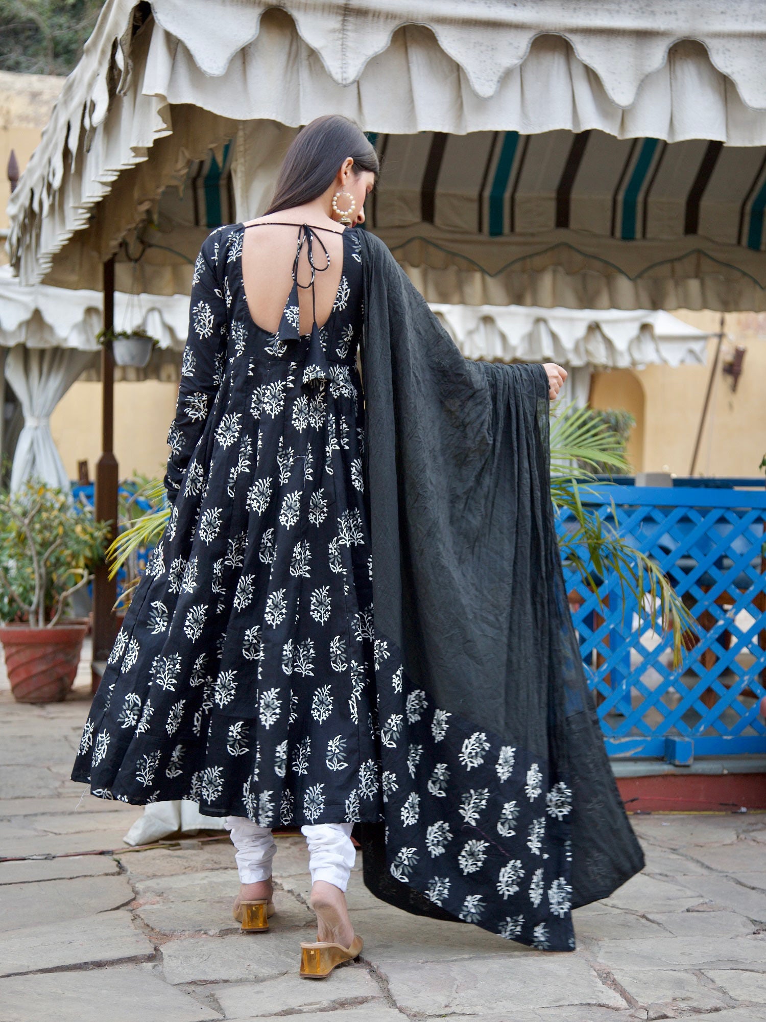 ONEWE INDIA Aasha Anarkali Set (Set of 3)