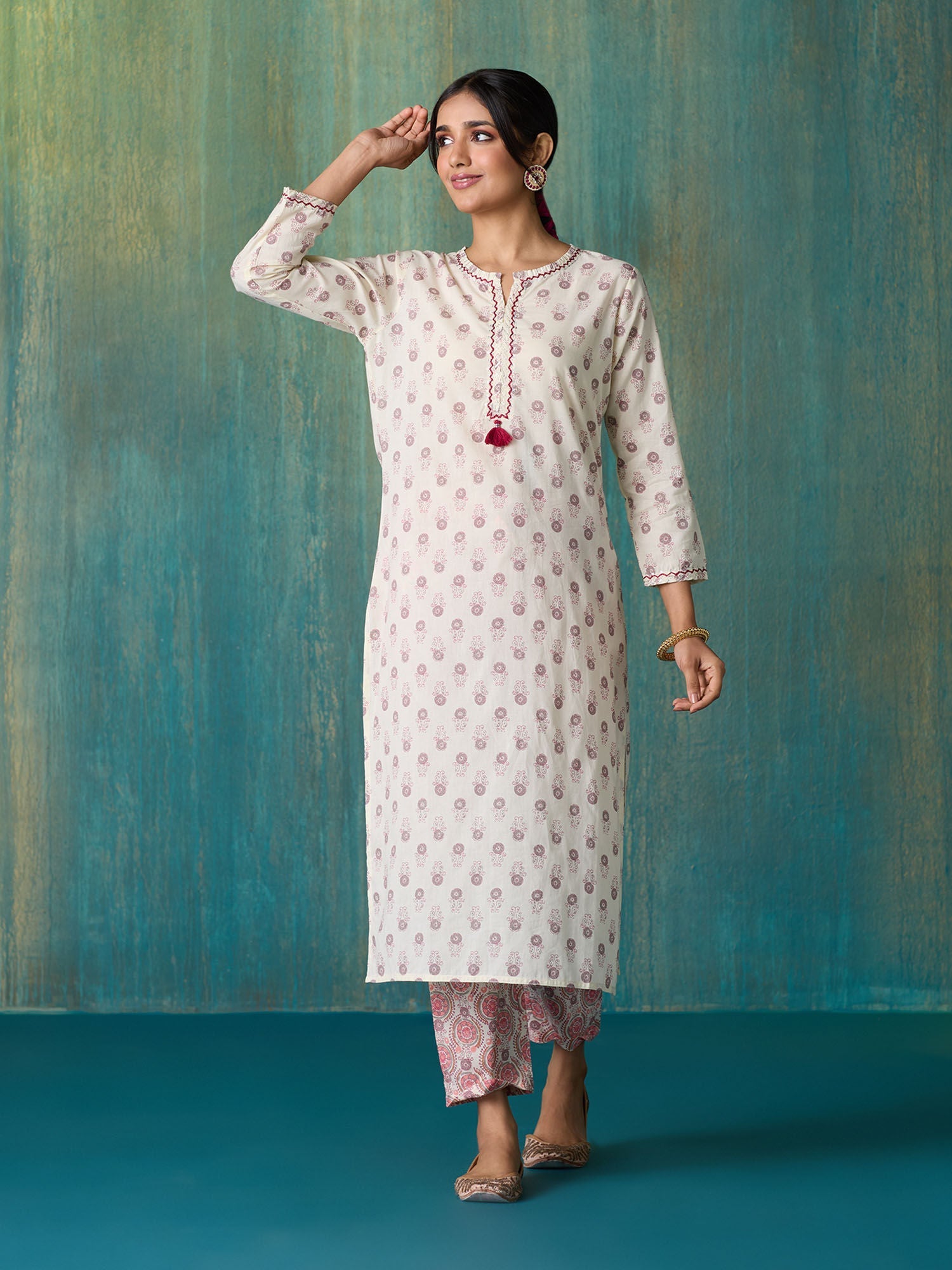 Likha Shaan-e-Avadh offwhite Kurta, Pant and Brocade Dupatta LIKSKD104 (Set of 3)